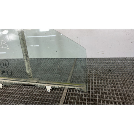 Vitre avant droit ISUZU D-MAX 2