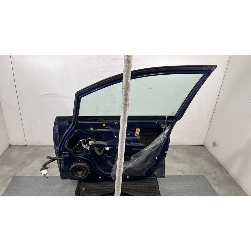 Porte avant droit SUZUKI LIANA Photo n°6