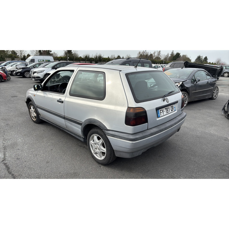 Pare choc avant VOLKSWAGEN GOLF 3 Photo n°11