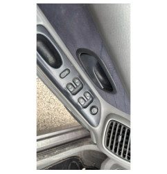 Porte avant droit RENAULT LAGUNA 1