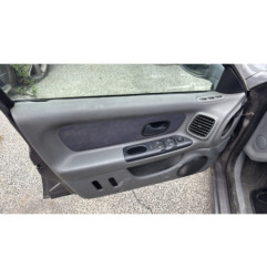 Vitre avant gauche RENAULT LAGUNA 1