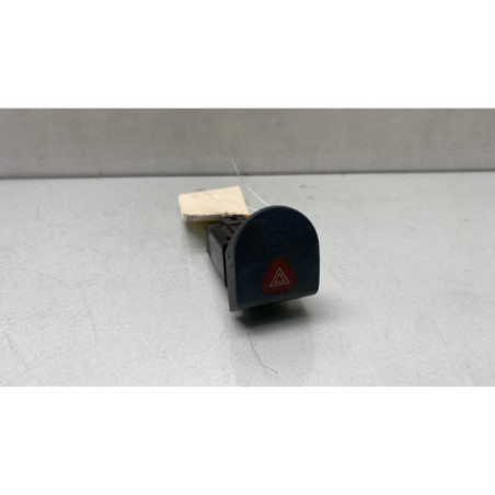 Bouton de warning RENAULT KANGOO 1 Photo n°1