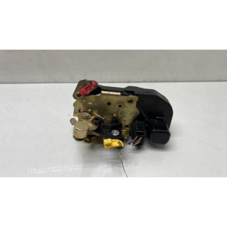 Serrure avant droit CHRYSLER VOYAGER 4