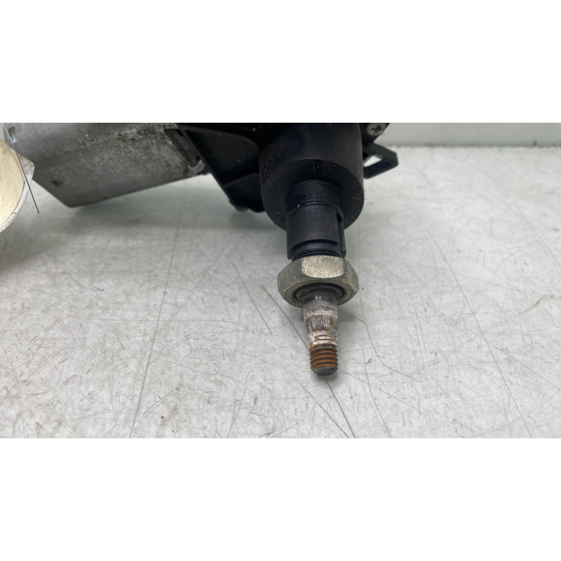 Moteur essuie glace arriere PEUGEOT 107 Photo n°4