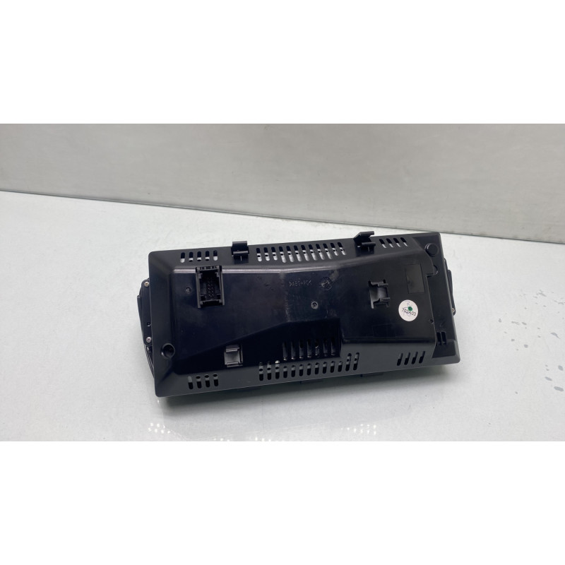 Ecran GPS BMW SERIE 3 E90 Photo n°2