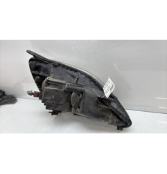 Optique avant principal gauche (feux)(phare) OPEL ZAFIRA B