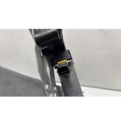Leve vitre electrique avant droit DACIA SANDERO 2