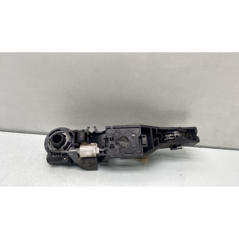 Poignee porte arriere gauche RENAULT CLIO 3 Photo n°3