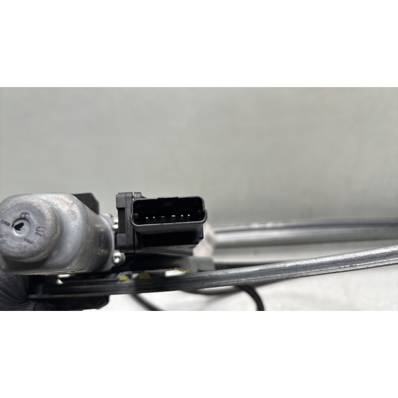 Leve vitre electrique avant droit RENAULT GRAND ESPACE 4 Photo n°9