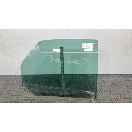 Vitre arriere droit RENAULT SCENIC 1 Photo n°1