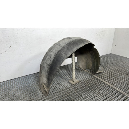 Pare boue arriere gauche RENAULT SCENIC 1