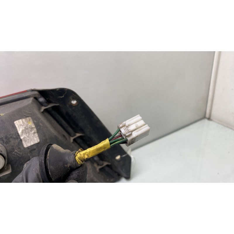 Feu arriere principal droit (feux) HYUNDAI ACCENT 2 Photo n°3