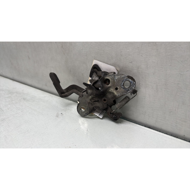 Fermeture de capot PEUGEOT 308 1 Photo n°3