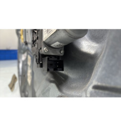 Leve vitre electrique avant gauche VOLKSWAGEN POLO 4