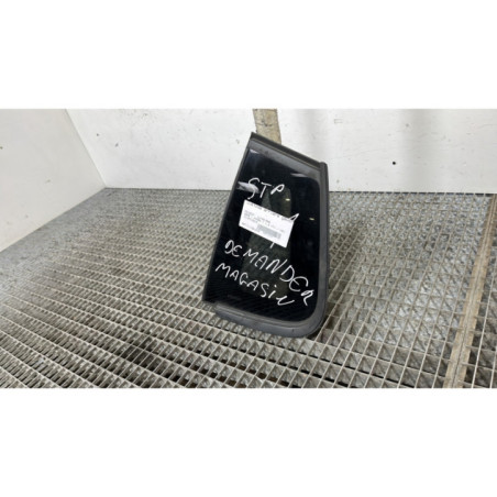 Custode arriere gauche PEUGEOT 2008 1