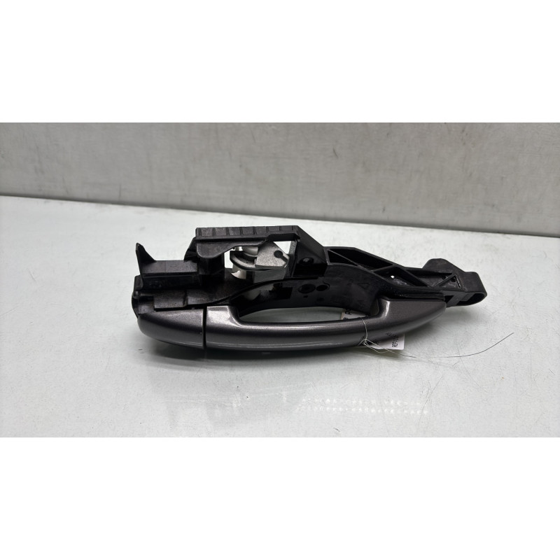 Poignee porte arriere droit PEUGEOT 2008 1 Photo n°1