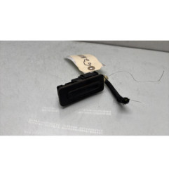 Bouton de coffre PEUGEOT 2008 1 Photo n°1