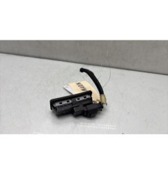 Bouton de coffre PEUGEOT 2008 1