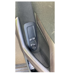 Amortisseur avant droit PEUGEOT 2008 1
