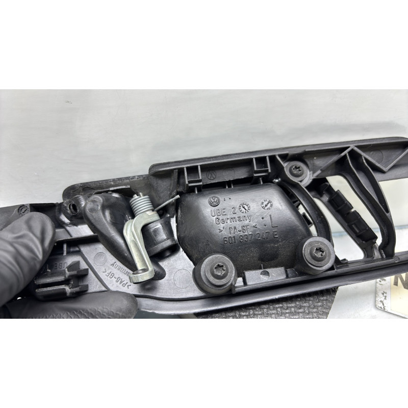 Poignee interieur avant gauche VOLKSWAGEN POLO 4 Photo n°4