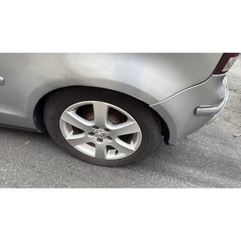 Compresseur clim VOLKSWAGEN POLO 4 Photo n°10