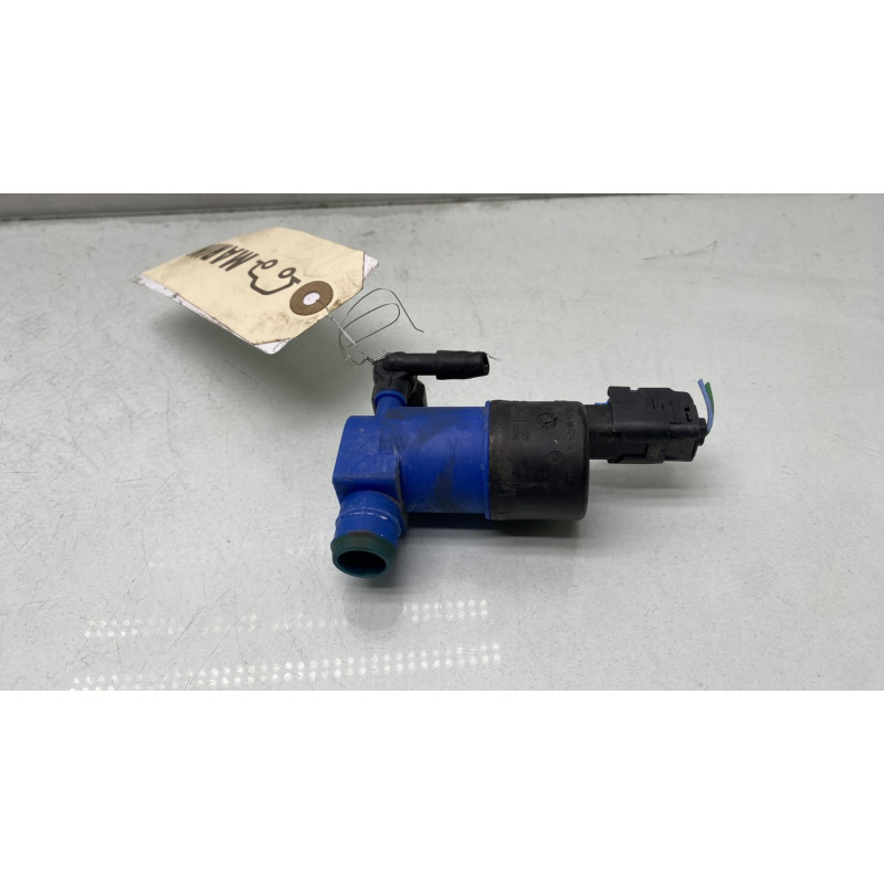 Pompe lave glace avant RENAULT TWINGO 3 Photo n°3