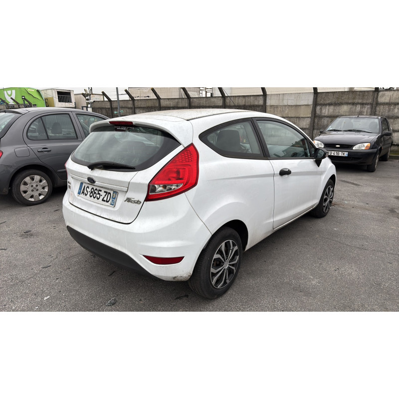 Renfort pare choc arriere (traverse) FORD FIESTA 6 Photo n°9