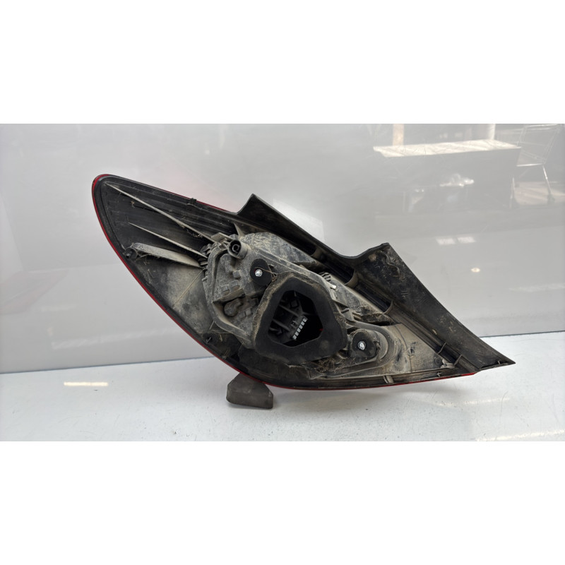 Feu arriere principal droit (feux) OPEL CORSA D Photo n°4