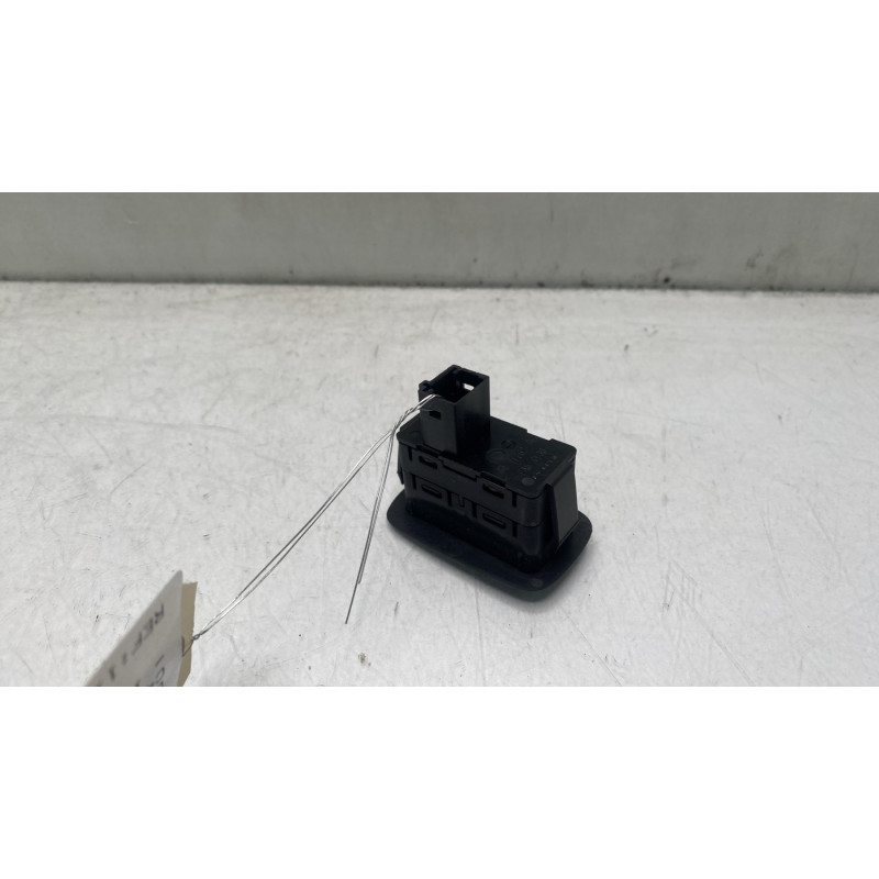 Interrupteur de leve vitre arriere gauche CITROEN C4 GRAND PICASSO 1 Photo n°3