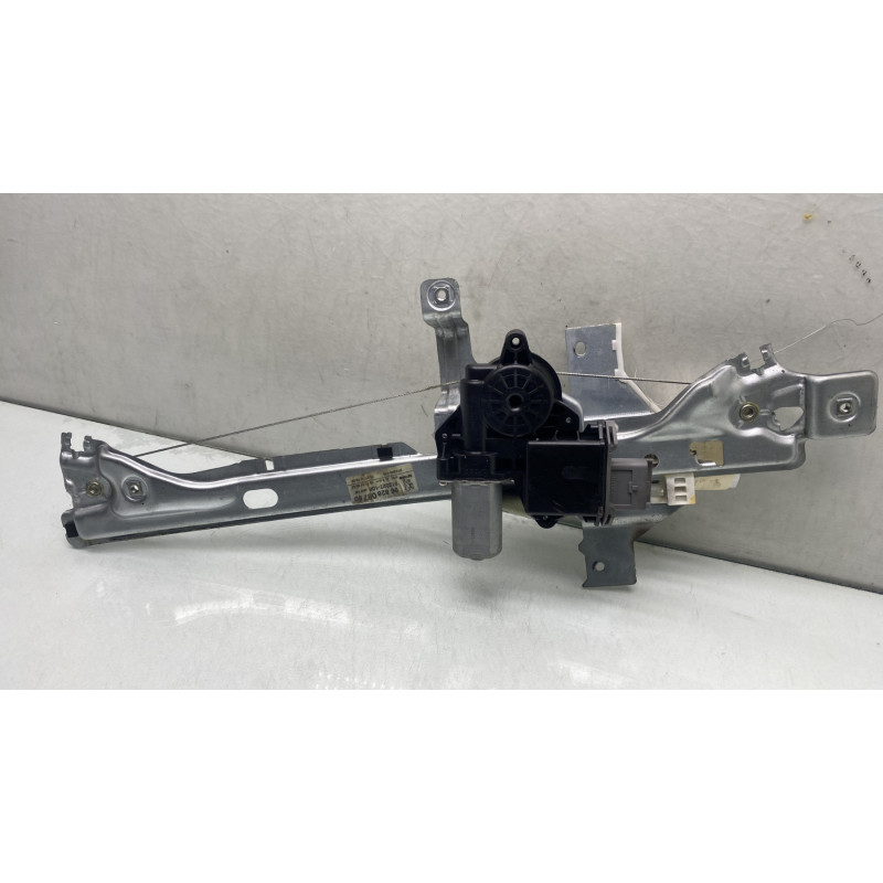 Leve vitre electrique arriere gauche PEUGEOT 3008 1 Photo n°3