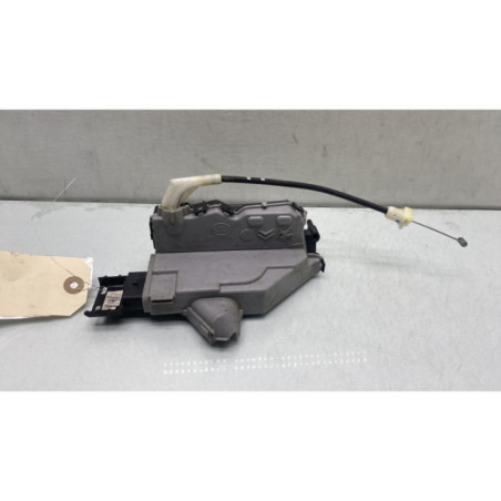 Serrure arriere droit PEUGEOT 3008 1