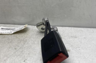 Attache ceinture arriere droit SEAT IBIZA 4