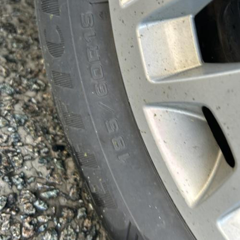 Attache ceinture arriere droit SEAT IBIZA 4 Photo n°15