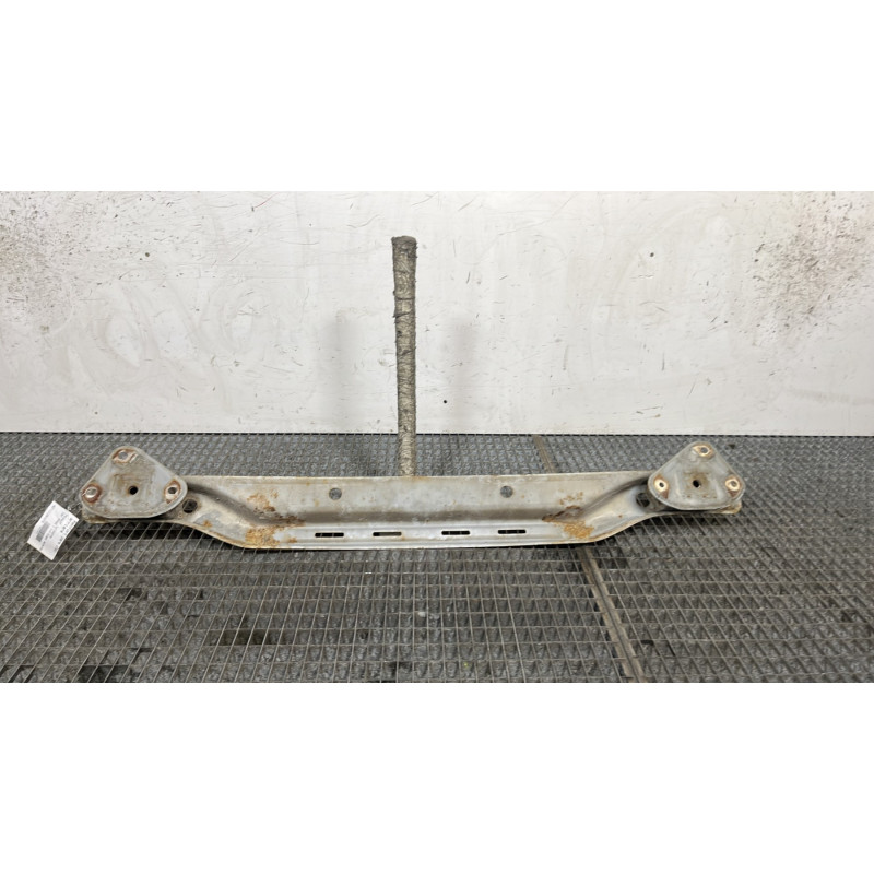 Renfort pare choc arriere (traverse) PEUGEOT 107 Photo n°4