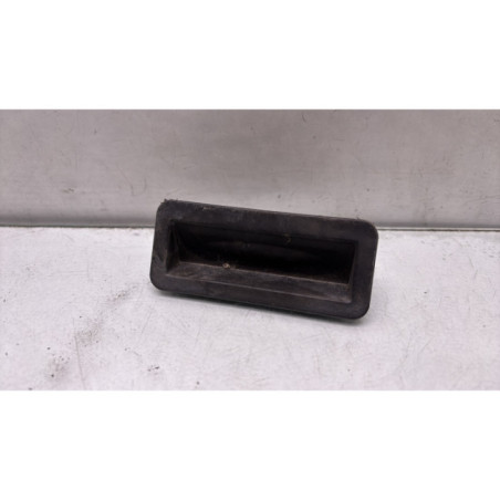 Bouton de coffre FORD FIESTA 6 Photo n°1