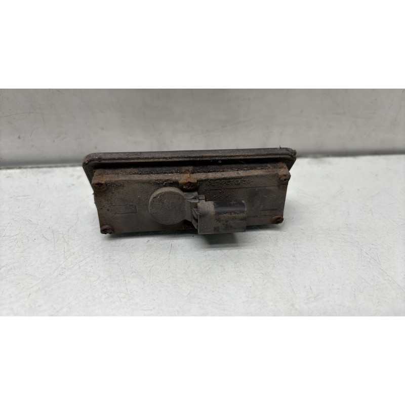Bouton de coffre FORD FIESTA 6 Photo n°2