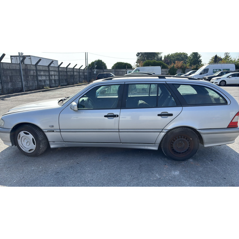 Feu arriere principal droit (feux) MERCEDES CLASSE C 202 Photo n°9