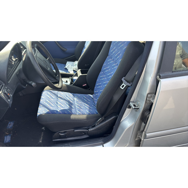 Feu arriere principal droit (feux) MERCEDES CLASSE C 202 Photo n°13