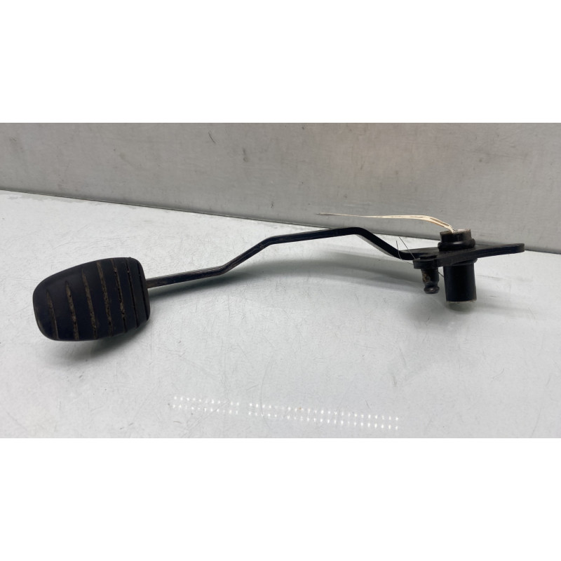 Pedale d'embrayage RENAULT CLIO 2 Photo n°1
