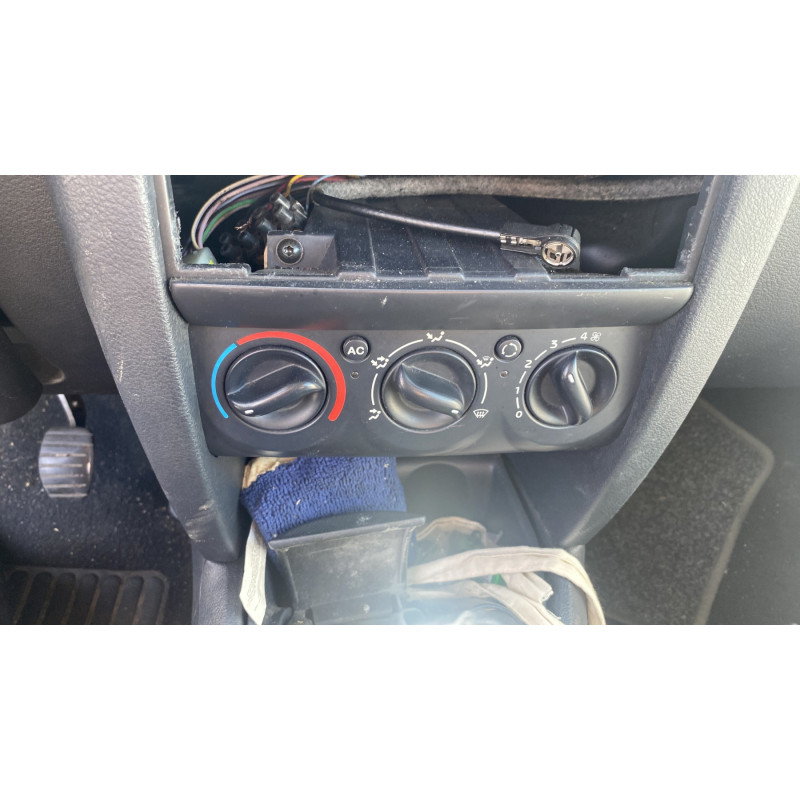 Pedale d'embrayage RENAULT CLIO 2 Photo n°19