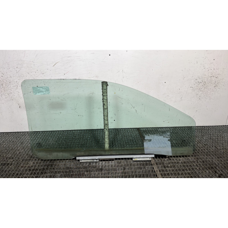 Vitre avant gauche RENAULT TWINGO 1 Photo n°4