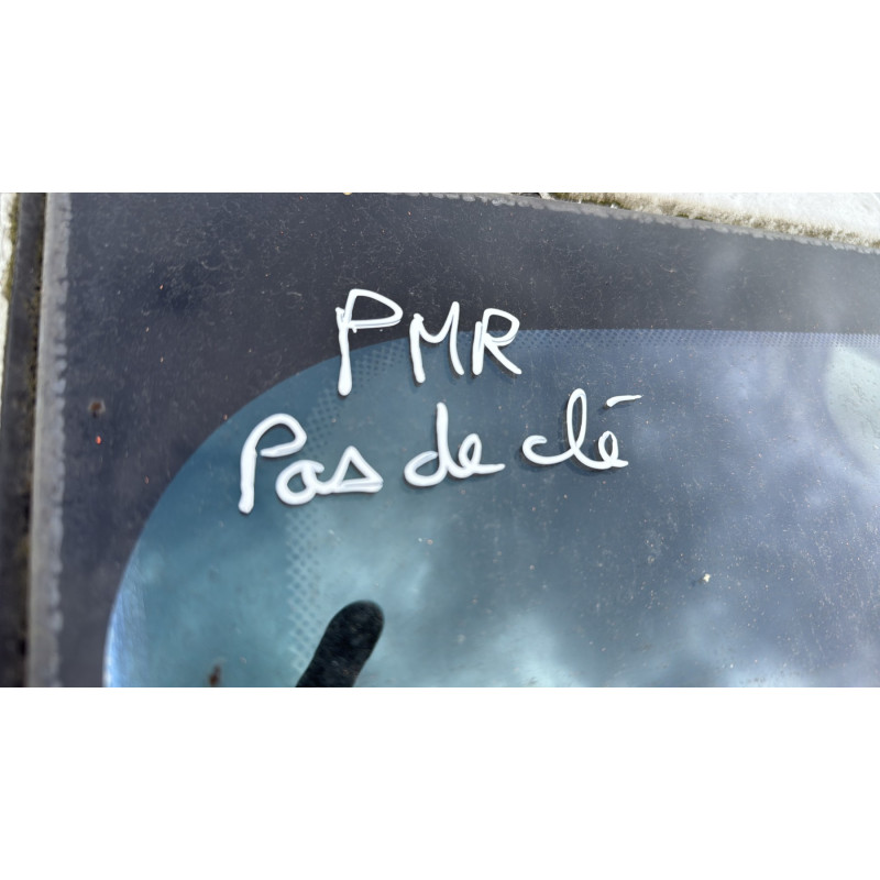 Feu arriere stop central PEUGEOT PARTNER 2 Photo n°14