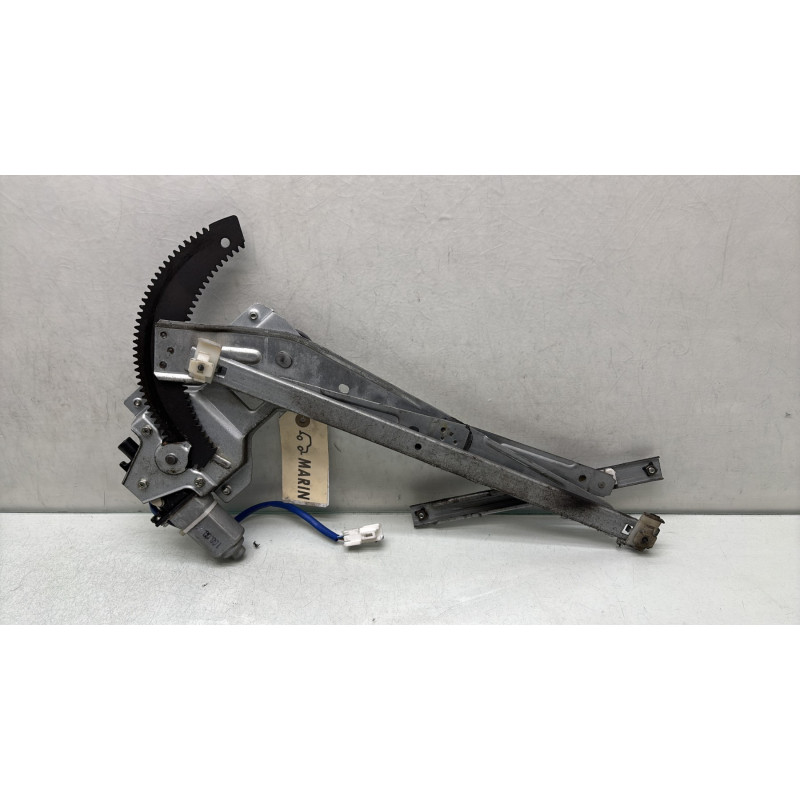 Leve vitre electrique avant droit HYUNDAI MATRIX Photo n°4