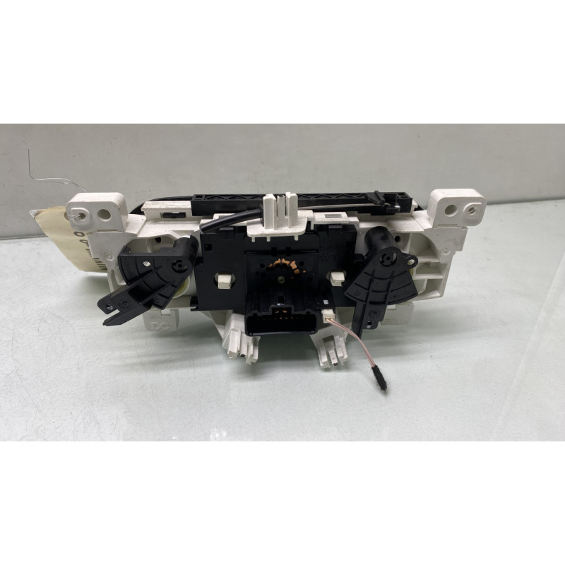 Commande chauffage RENAULT TWINGO 3 Photo n°2