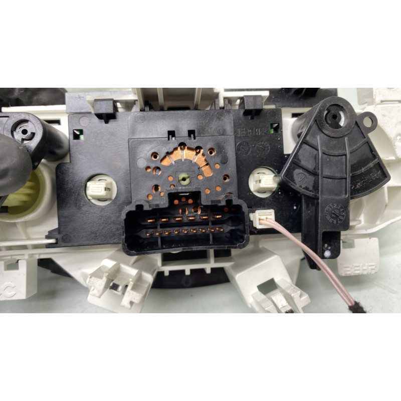 Commande chauffage RENAULT TWINGO 3 Photo n°3