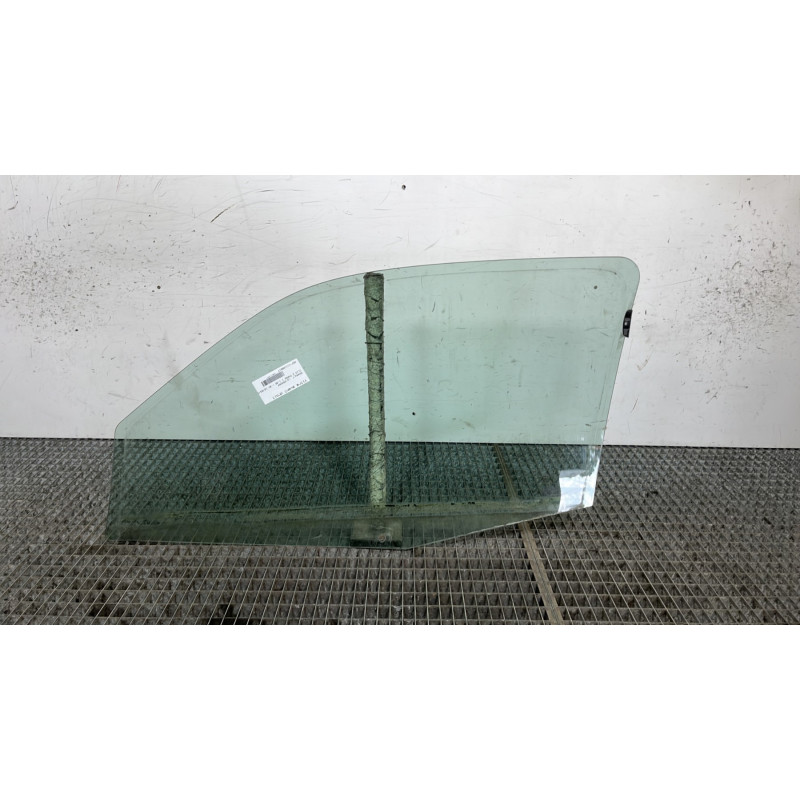 Vitre avant droit RENAULT CLIO 2 Photo n°4