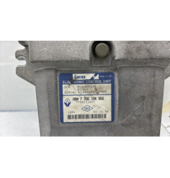 Calculateur moteur RENAULT CLIO 2