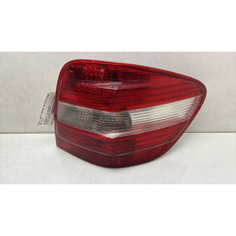 Feu arriere principal droit (feux) MERCEDES CLASSE M 164 Photo n°1