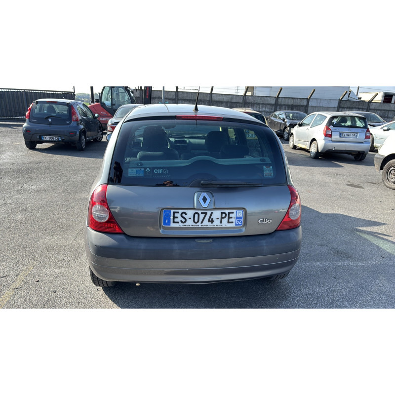 Vitre avant gauche RENAULT CLIO 2 Photo n°9