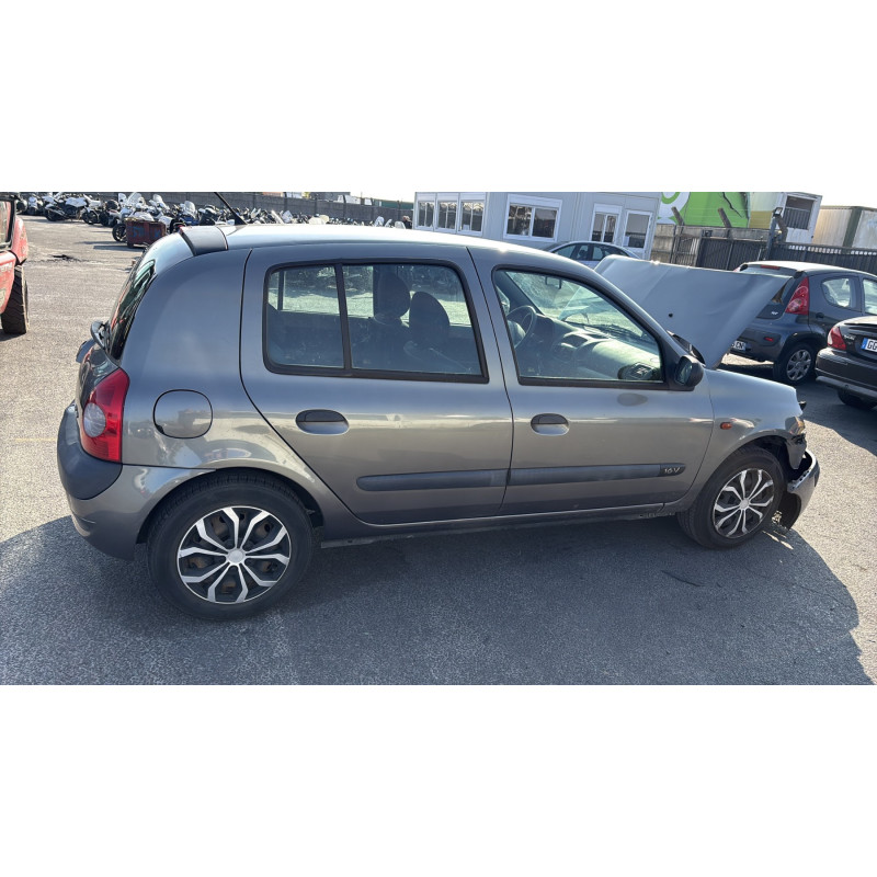 Vitre avant gauche RENAULT CLIO 2 Photo n°10